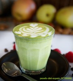 Matcha-Latte